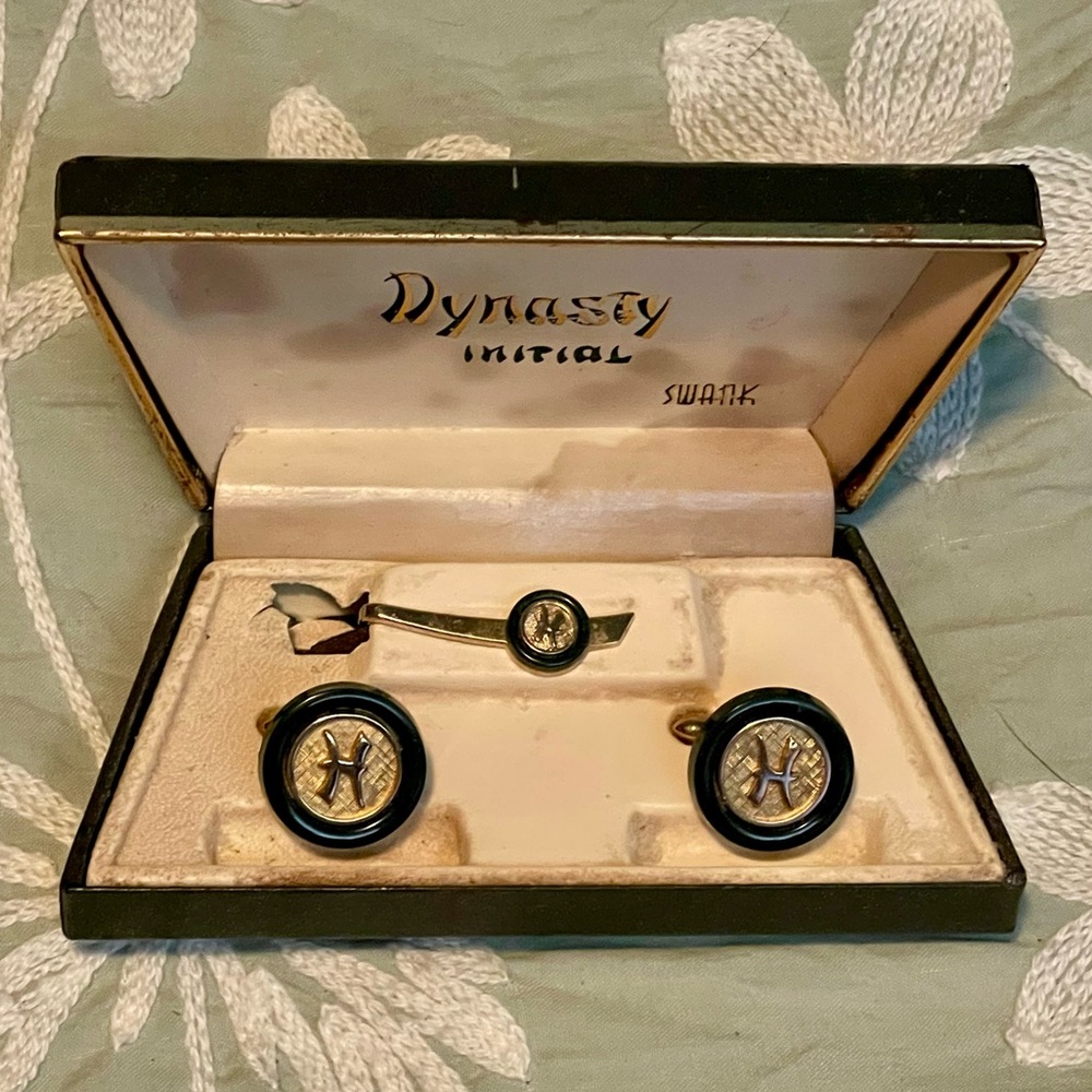 Vintage 1950s–60s Swank Dynasty “H” Jade & Gold Initial Cufflinks + Tie Clip Set